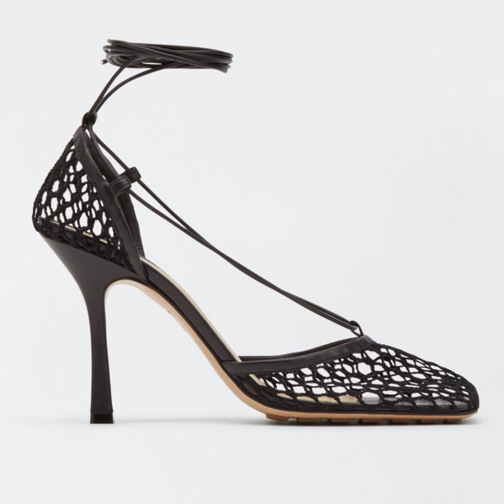 BOTTEGA VENETA STRETCH LACE UP SANDAL